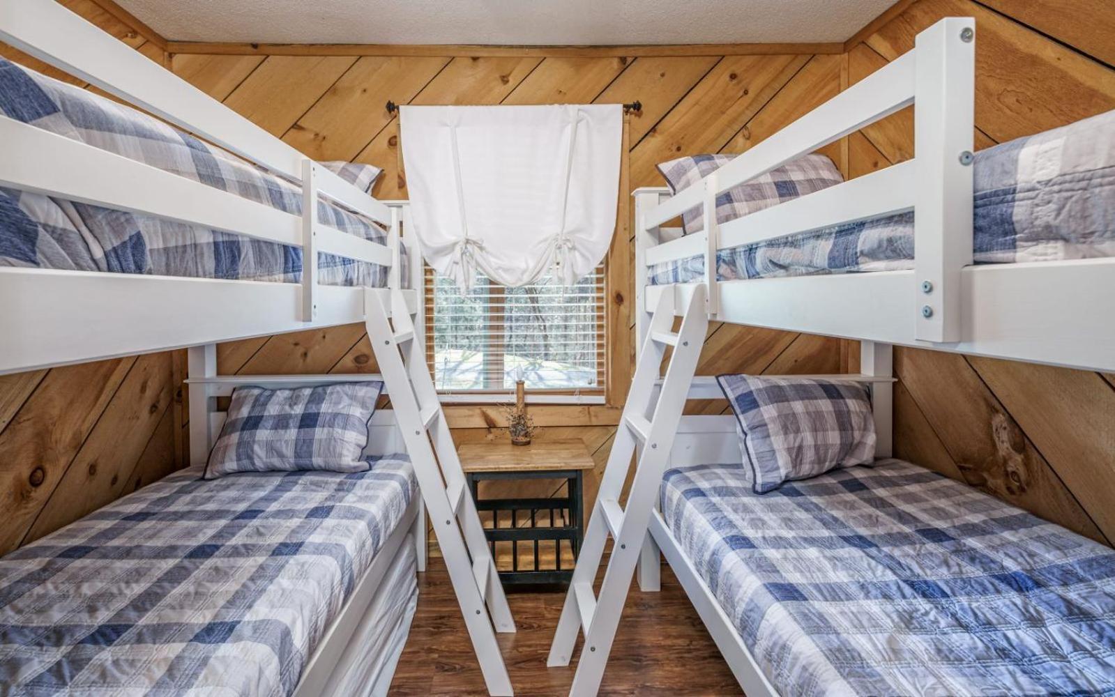Wooded Bliss Hot Tub Single Level Cabin With No Steps Rocking Chairs And Wooded Views Pigeon Forge Eksteriør bilde
