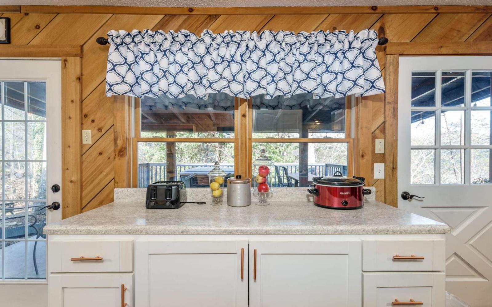 Wooded Bliss Hot Tub Single Level Cabin With No Steps Rocking Chairs And Wooded Views Pigeon Forge Eksteriør bilde